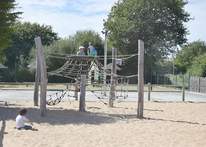 Campeggio Mobil Xxl 4 - La Trévillière *