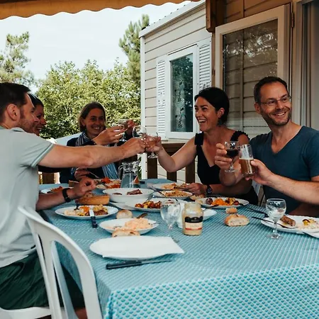 Mobil Xxl 4 - La Trevilliere *